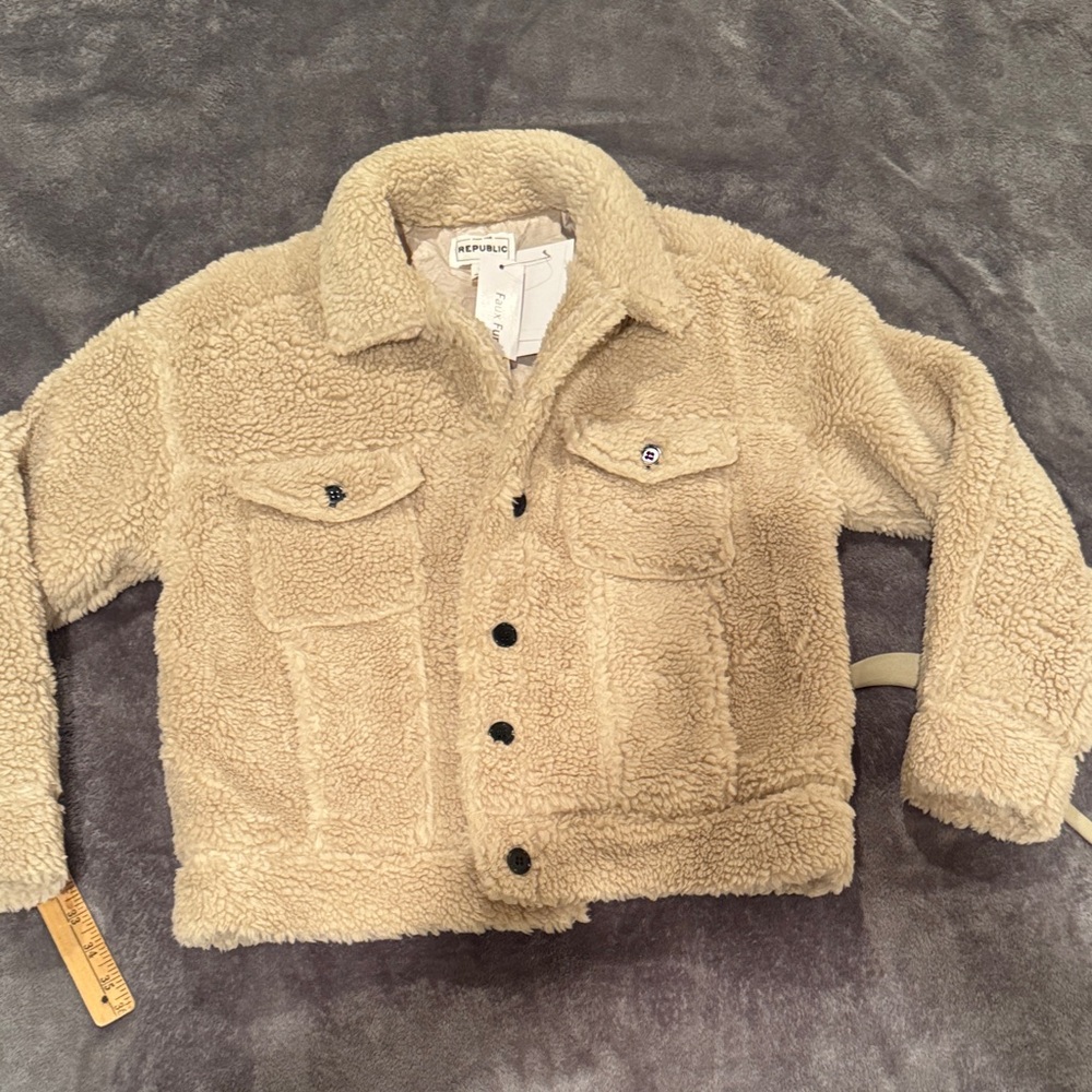 For the Republic Sherpa Light Camel Jacket small